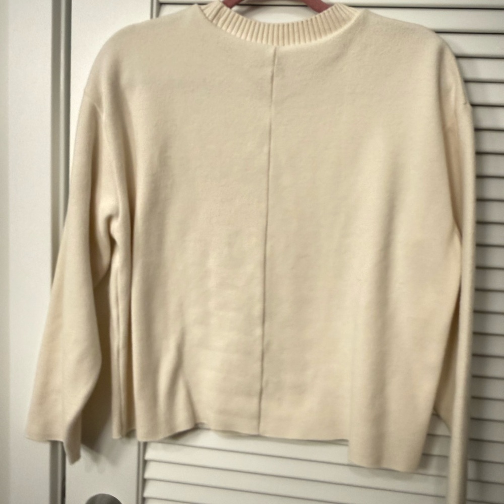 Zara Cream Women's Crew Neck Sweater